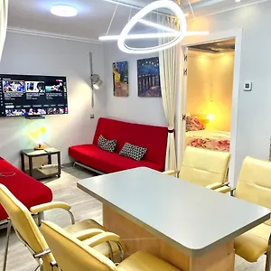 Camp Nou, Europa Fira - Modern Two-bedroom With Heating Apartamento